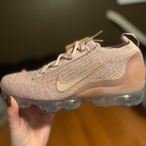 Nike air women’s sneakers